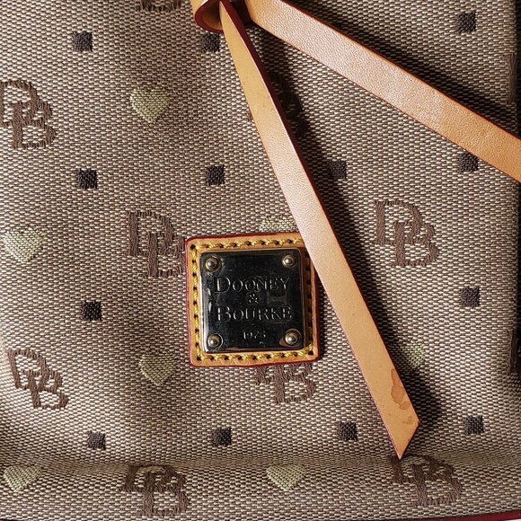 Dooney & Bourke Signature Logo Purse - Picture 2 of 5